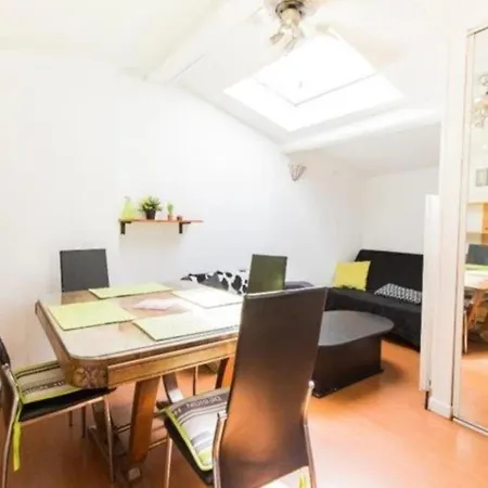 F3 Calme, Spacieux Et アパート *